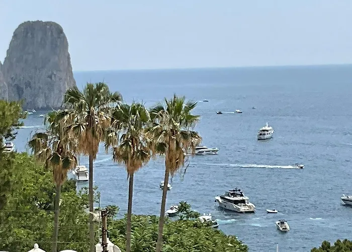 Βίλα Donna Michelle - Private Pool & Faraglioni View *