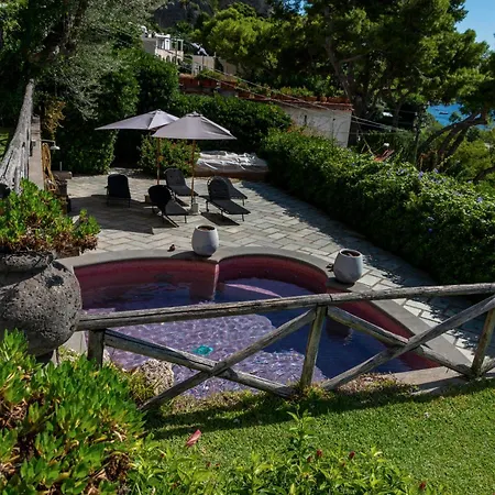 Donna Michelle - Private Pool & Faraglioni View Villa Capri