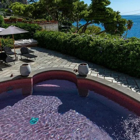 Villa Donna Michelle - Private Pool & Faraglioni View Capri
