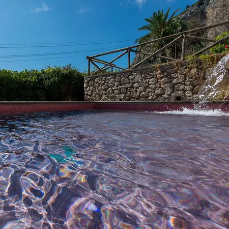 Donna Michelle - Private Pool & Faraglioni View Villa Capri
