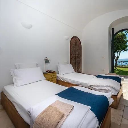 Donna Michelle - Private Pool & Faraglioni View *
