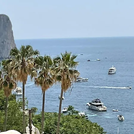 Vila Donna Michelle - Private Pool & Faraglioni View *