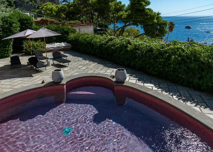 Villa Donna Michelle - Private Pool & Faraglioni View Capri