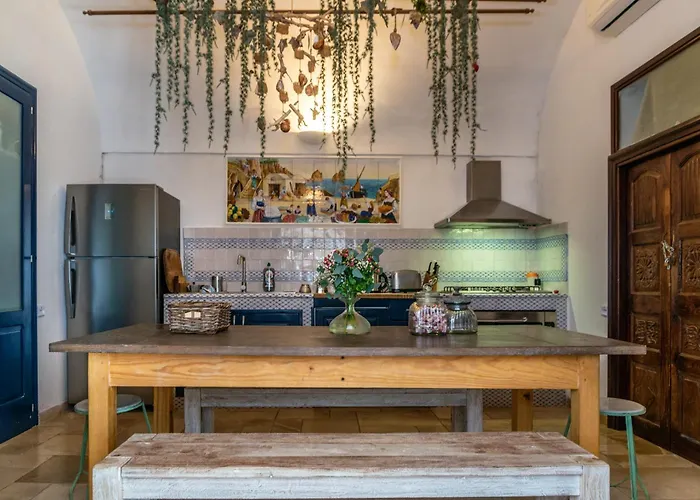 Donna Michelle - Private Pool & Faraglioni View Вилла *