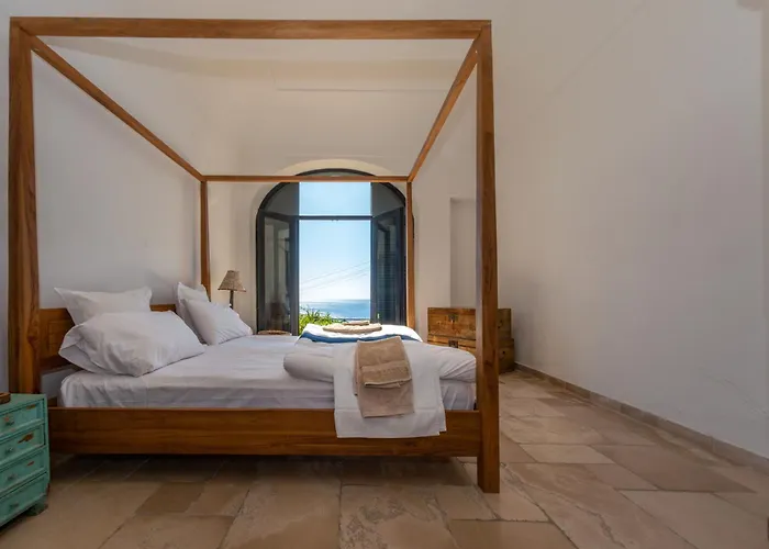 Donna Michelle - Private Pool & Faraglioni View Вилла Капри